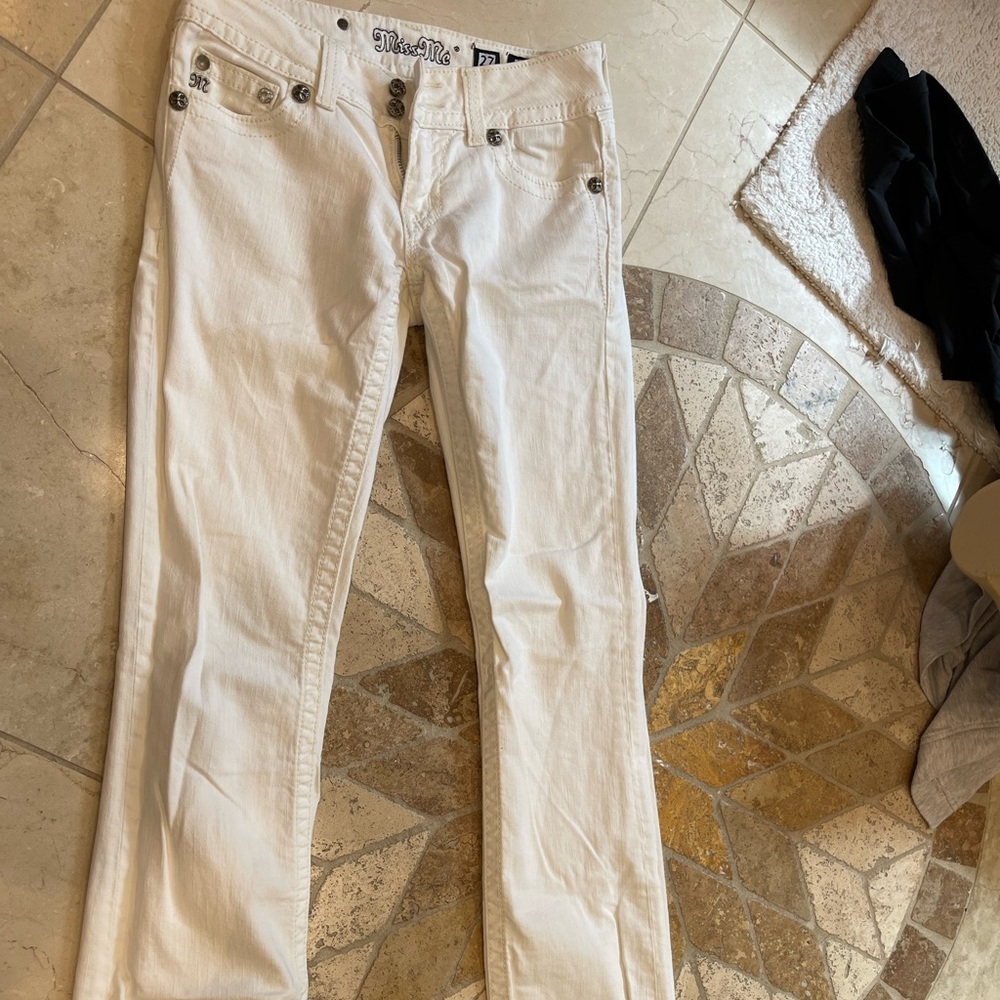 Miss Me Women's White Winged  Mid Rise Boot cut